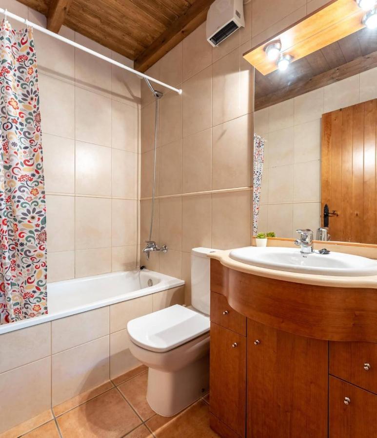 Apartamentsaloriaburg Farrera Exteriör bild